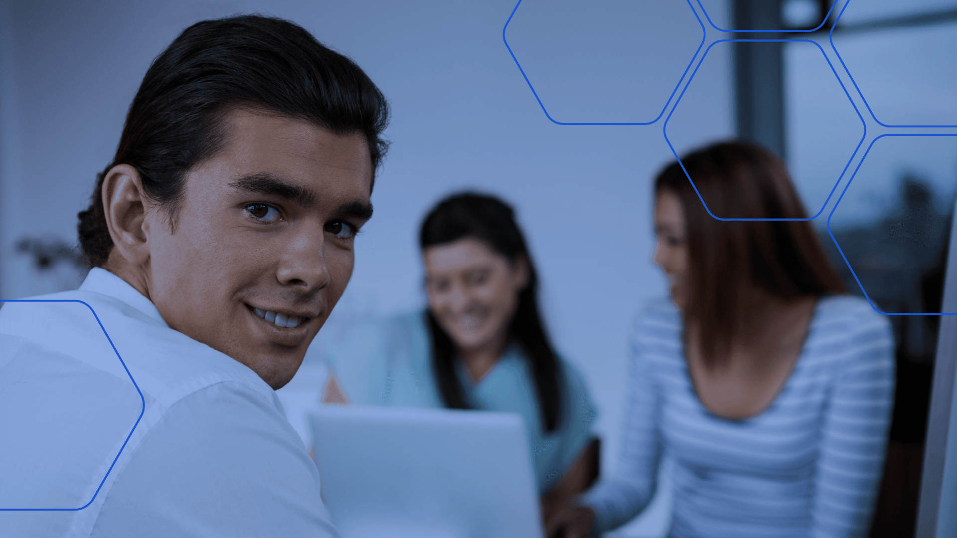 personas en oficina